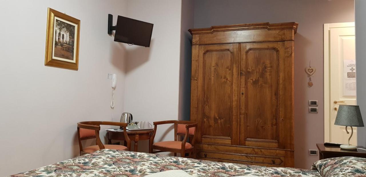 La Regibussa - Hotel Ristorante Асті Екстер'єр фото