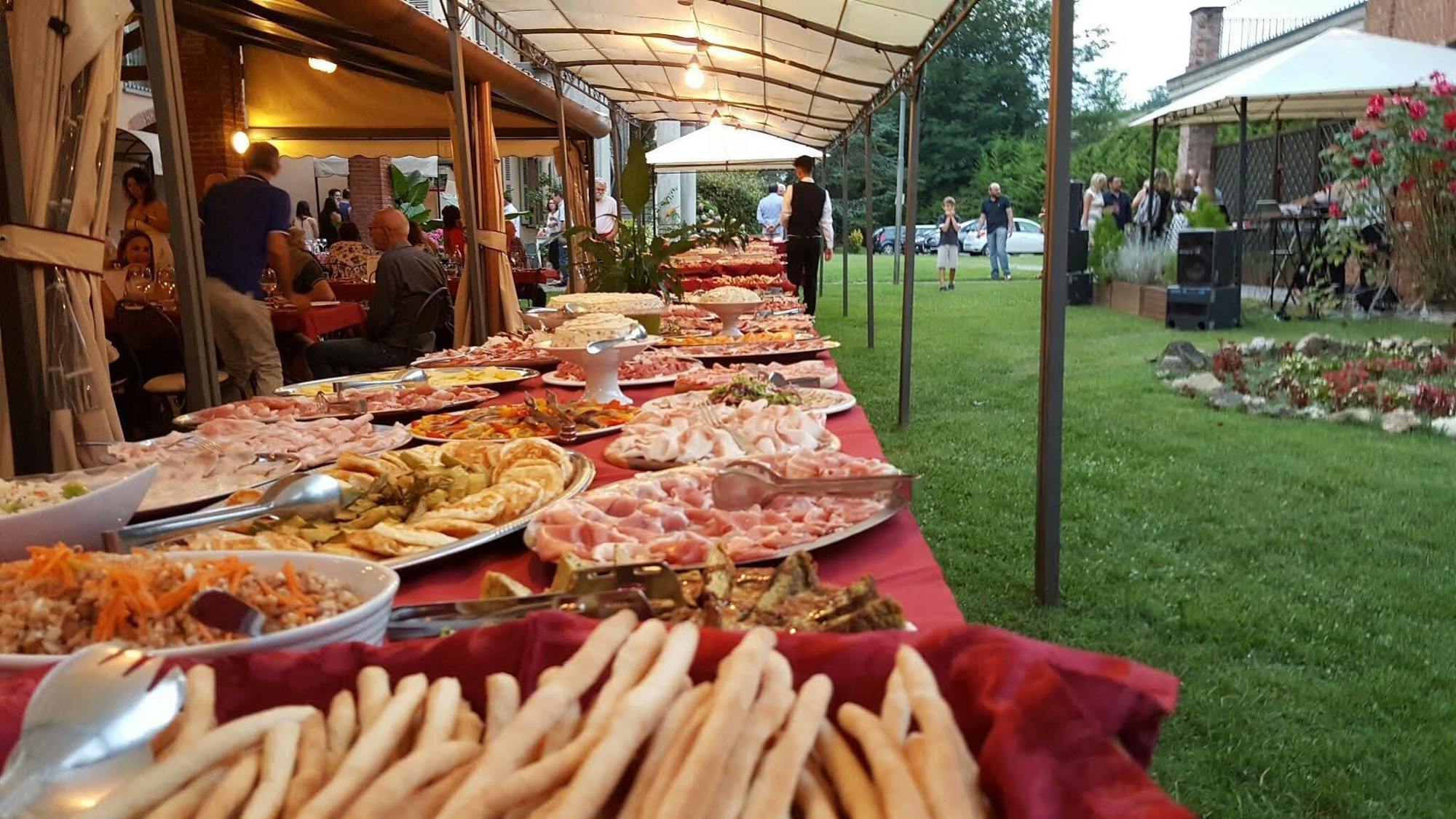 La Regibussa - Hotel Ristorante Асті Екстер'єр фото